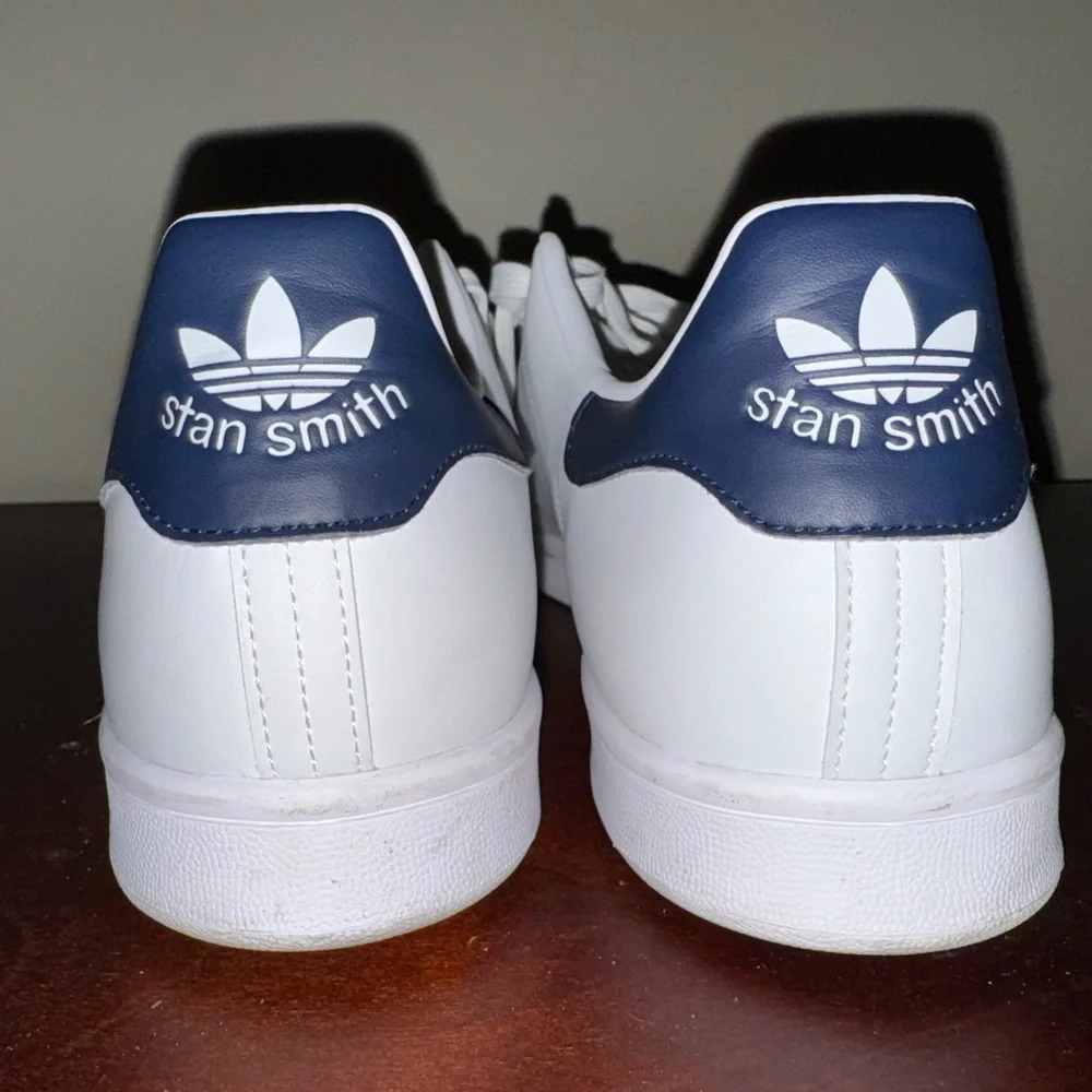 Adidas Men's White and Black Sneakers